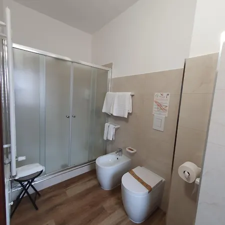 Ristorante Supersonik ホテル 3*