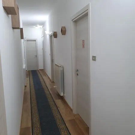 ホテル Ristorante Supersonik 3*