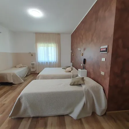 ホテル Ristorante Supersonik