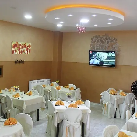 호텔 Ristorante Supersonik 3*