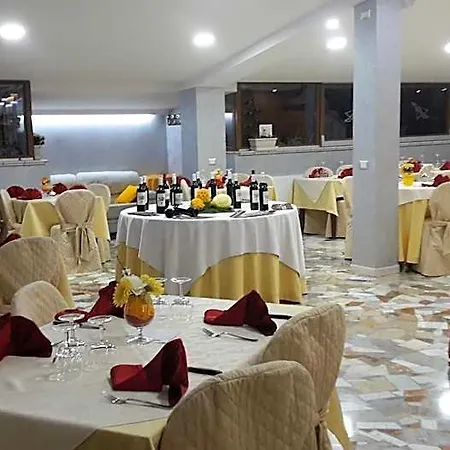 Отель Ristorante Supersonik 3*