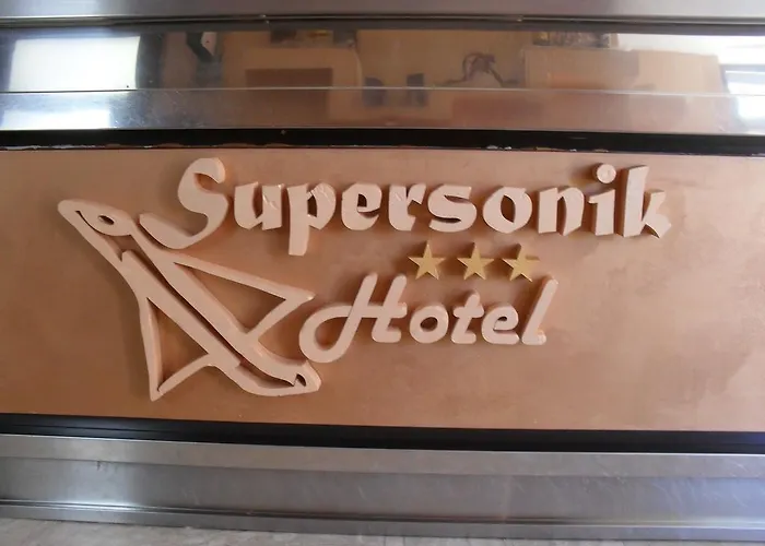 Ristorante Supersonik 酒店 Acri