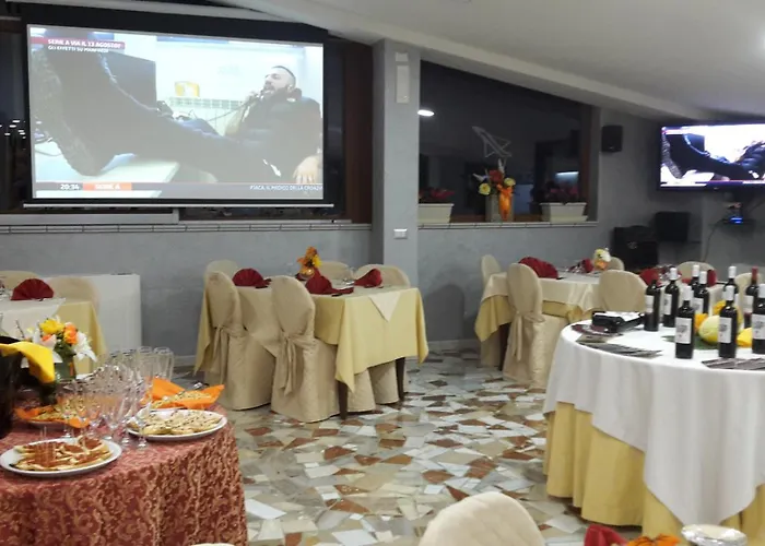 מלון Ristorante Supersonik